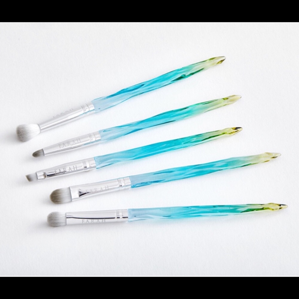 F.A.R.A.H Brush Set